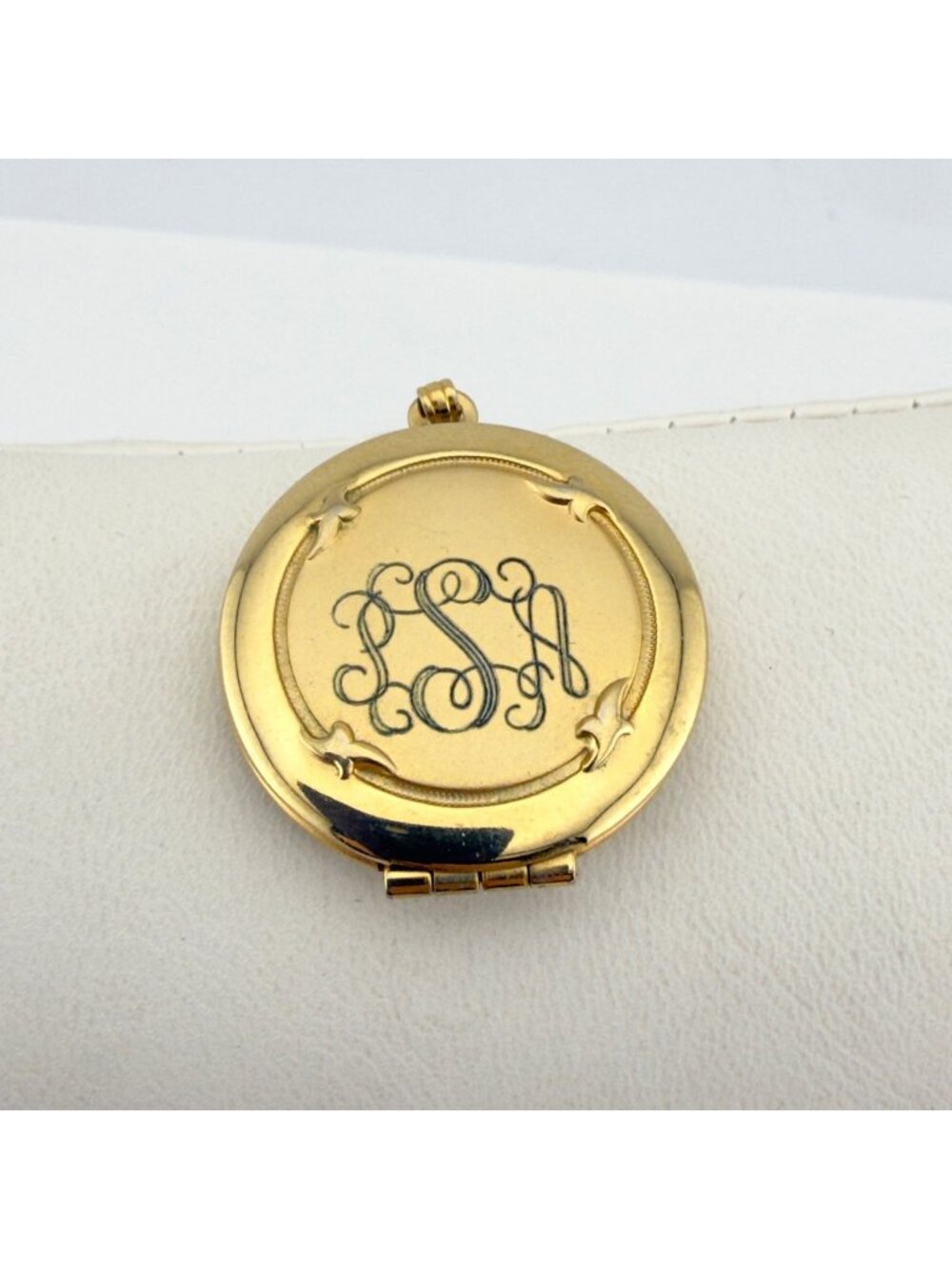 Vintage Monogramed Locket Engraved Gold Tone Photo Round